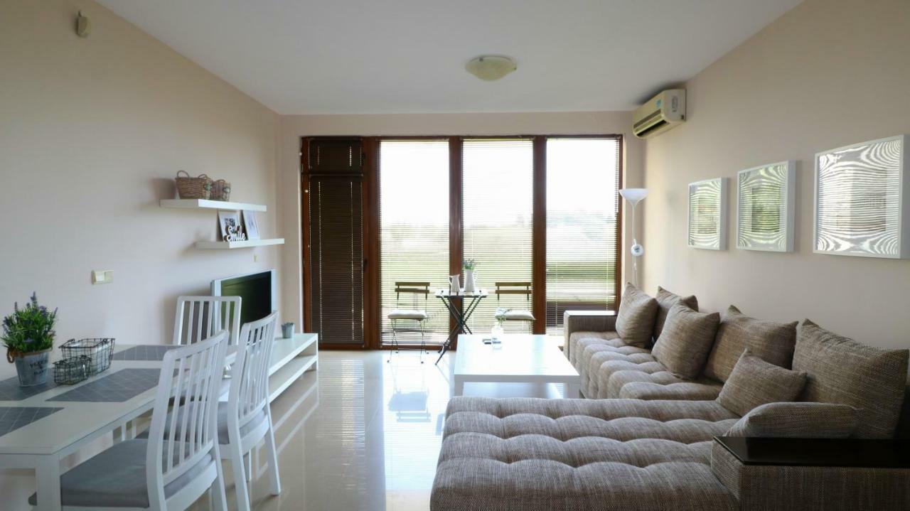 Lighthouse Golf Private Villa Lake View Balchik Exterior foto